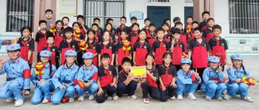 以愛為舟以智為槳 師生共渡成長之河——記江蘇省徐州市銅山區(qū)大許鎮(zhèn)太山小學(xué)關(guān)工委優(yōu)秀輔導(dǎo)員李文文