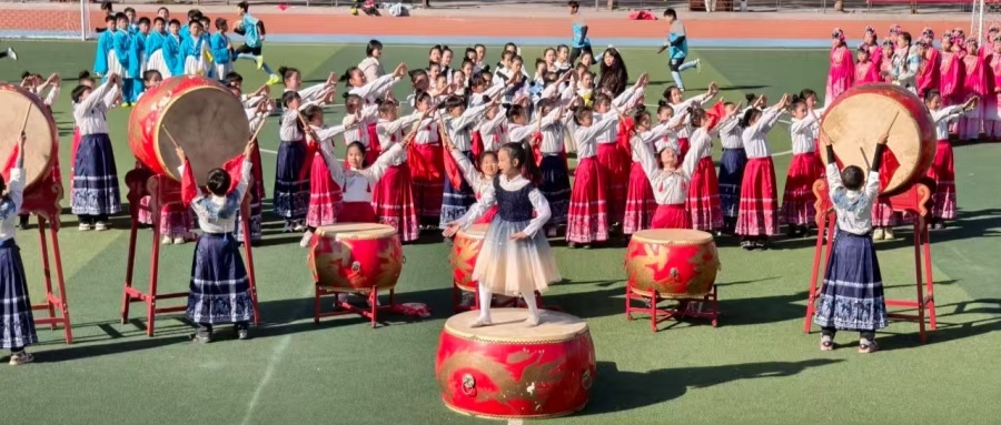 “新超”小舞臺  童樣很精彩——江蘇省徐州市銅山區(qū)新區(qū)實(shí)驗(yàn)小學(xué)教育集團(tuán)關(guān)工委舉行首屆校園足球聯(lián)賽開幕式