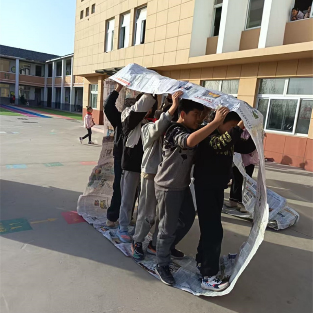 在風(fēng)中協(xié)作 在挑戰(zhàn)中凝聚——江蘇省徐州市銅山區(qū)張集鎮(zhèn)閆窩小學(xué)關(guān)工委開展團(tuán)體輔導(dǎo)活動(dòng)