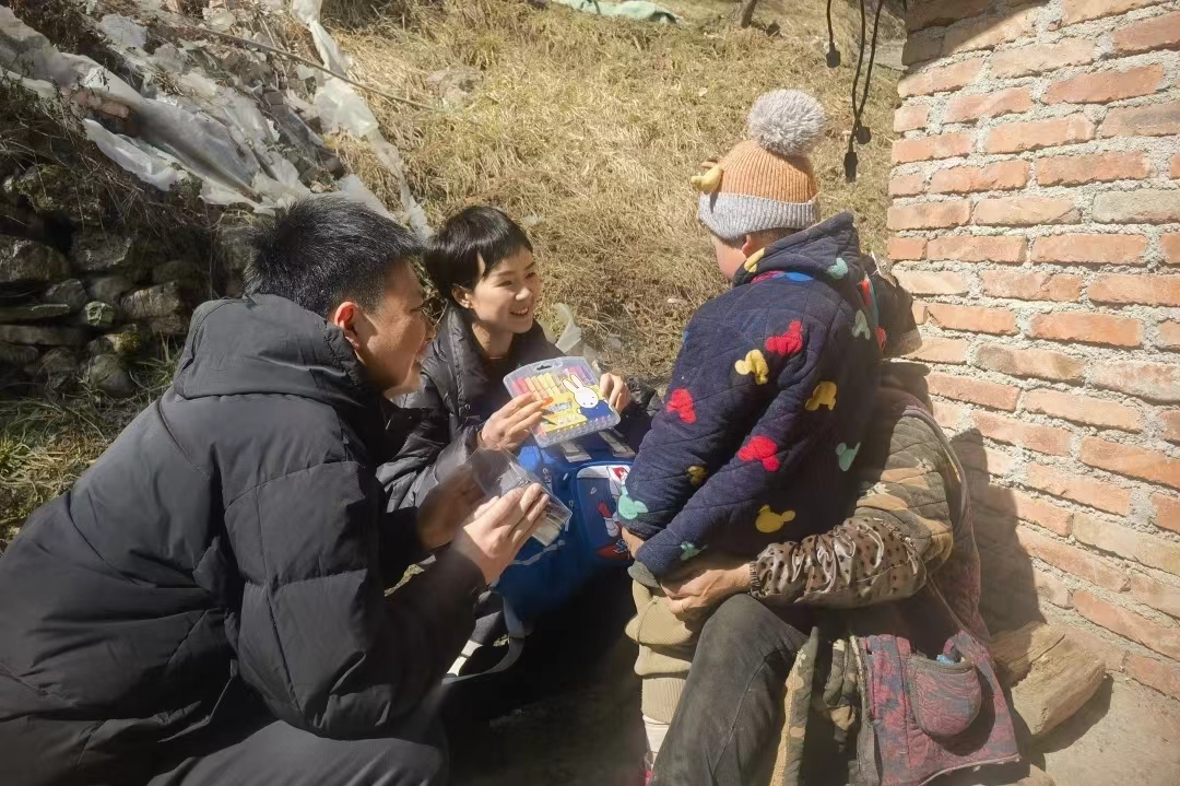 “未”愛奔赴，“守”護(hù)成長——雅安市寶興縣開展困境兒童關(guān)愛普法活動