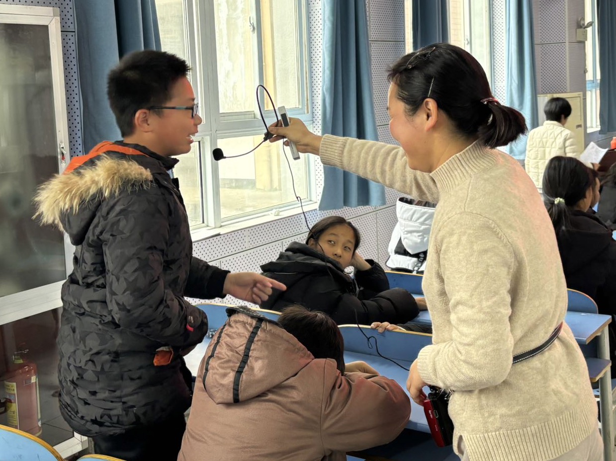 合肥市廬江縣泥河鎮(zhèn)初級中學關工委組織開展青少年健康成長自我保護教育講座