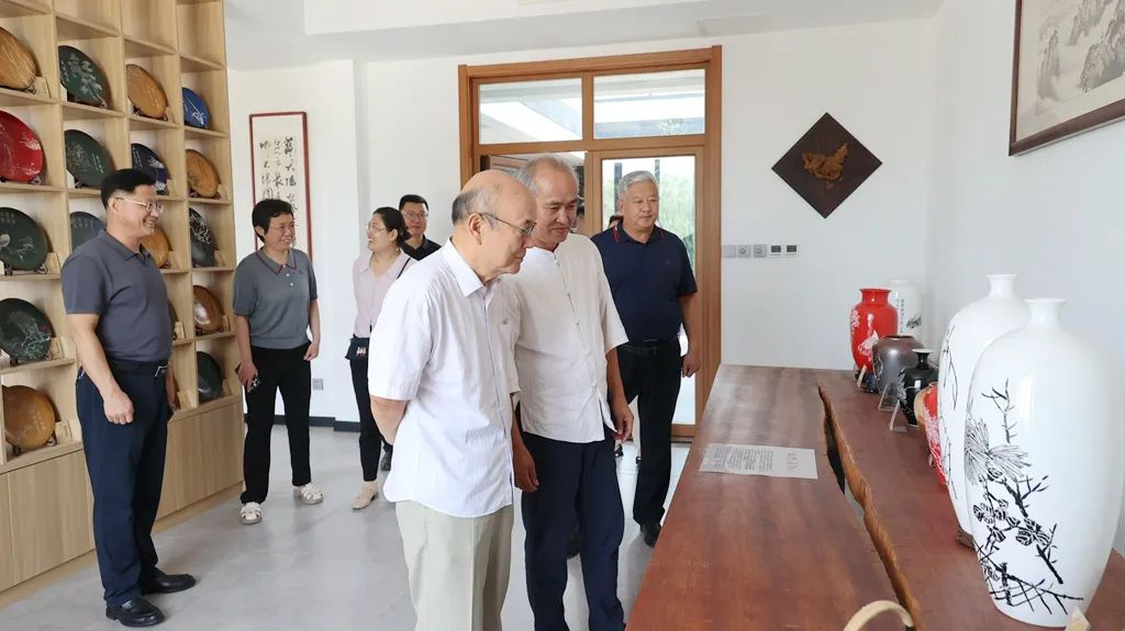 河北省滄州市關(guān)工委赴河間調(diào)研