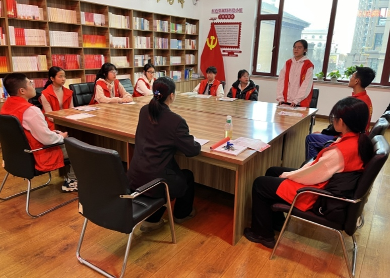 黑龍江省雞西市南山街道康新社區(qū)關(guān)工小組開展禁毒知識(shí)宣傳活動(dòng)