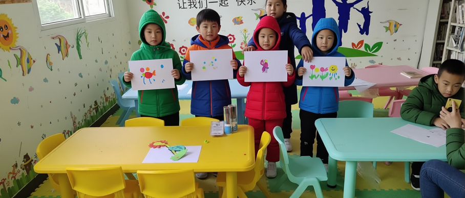 四川省自貢市富順縣琵琶鎮(zhèn)洞上村開展創(chuàng)意繪畫陪伴活動