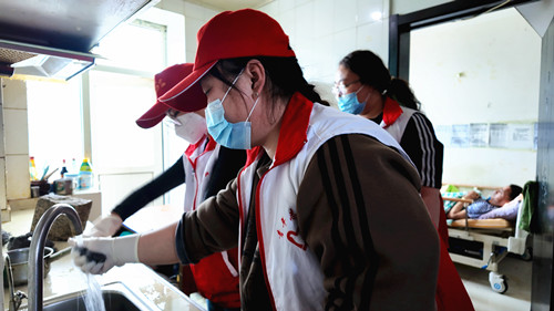 北大荒集團北安分公司關(guān)工委：新春走基層 傳遞關(guān)工情