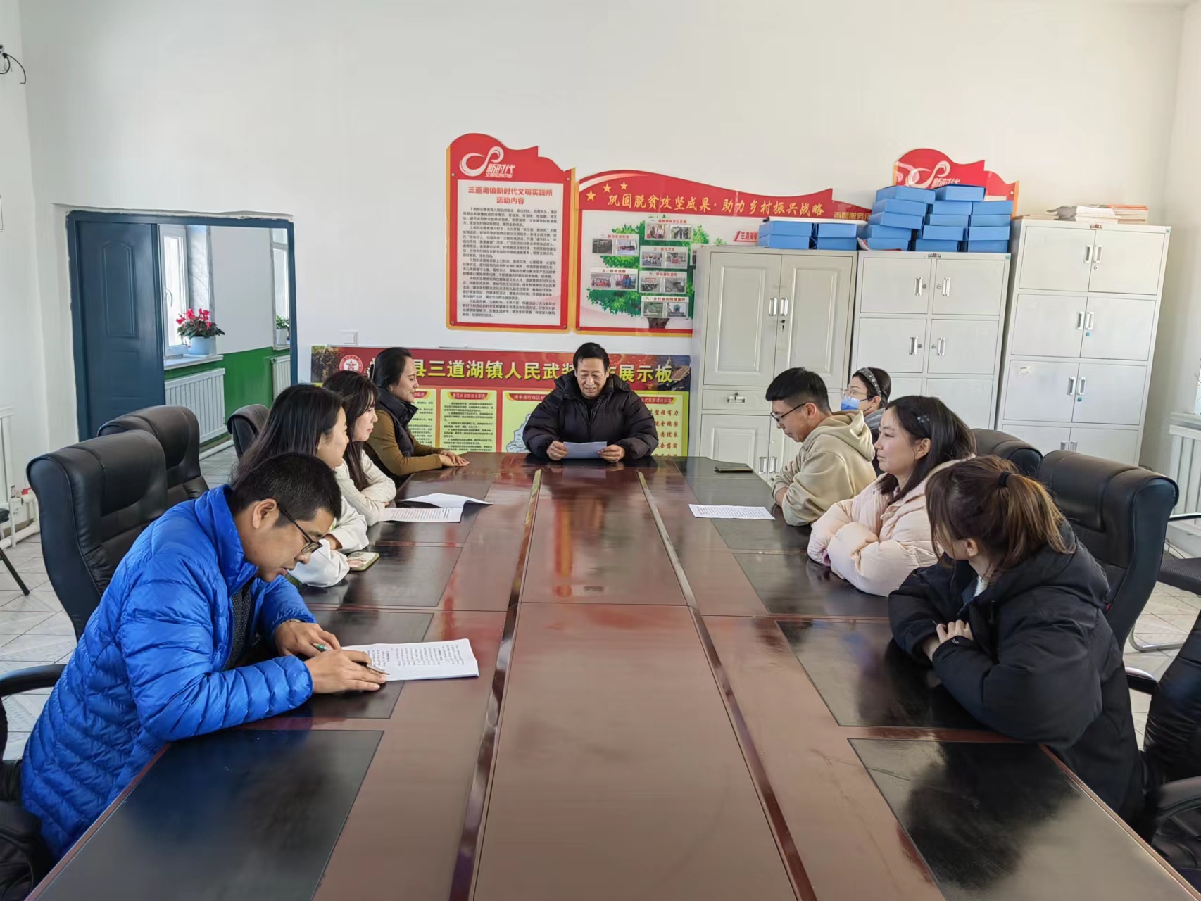 1704940403485056.jpg b21e517ada6f8f29ca1045989ada764.jpg