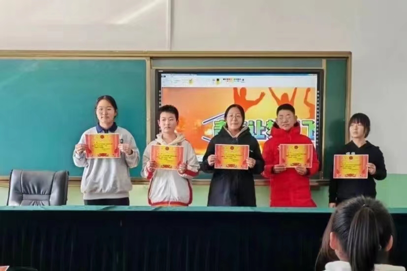 1704941525365807.jpg dd4a79cee6fa84baf208dc52adc333c.jpg