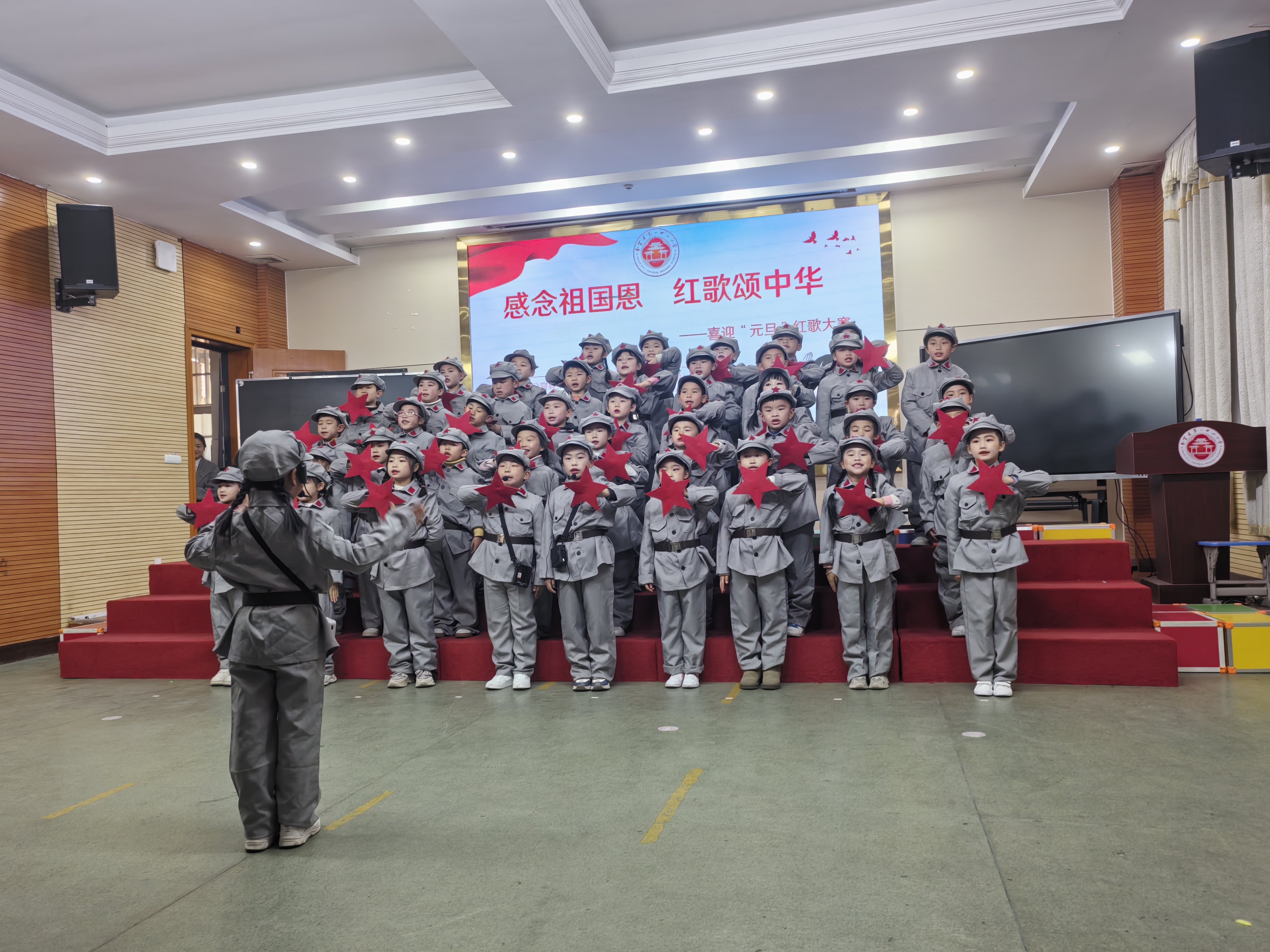 1704951559475522.jpg 2基層動(dòng)態(tài)照片_愛(ài)奇藝.jpg