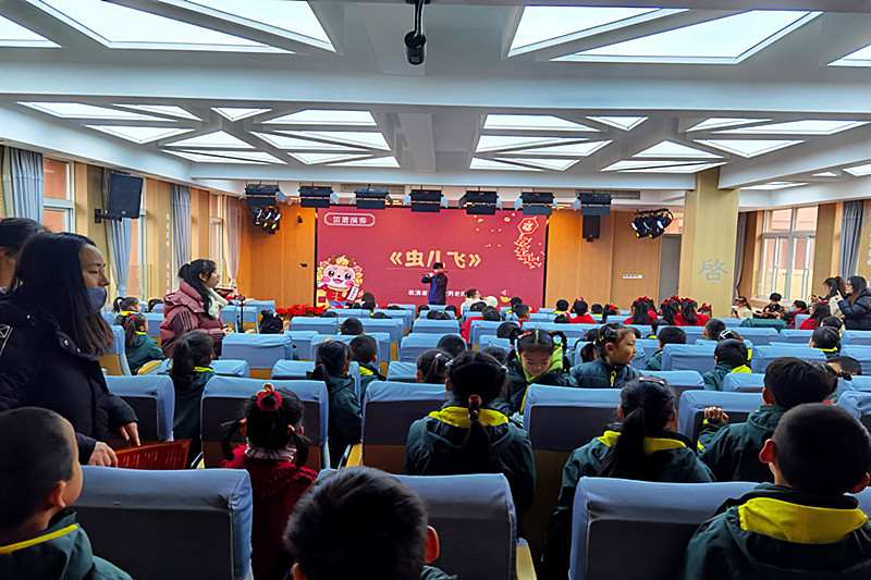 江蘇省南京市玄武區(qū)孝陵衛(wèi)街道盛和家園社區(qū)關(guān)工委聯(lián)合開展元旦聯(lián)歡活動(2).jpg