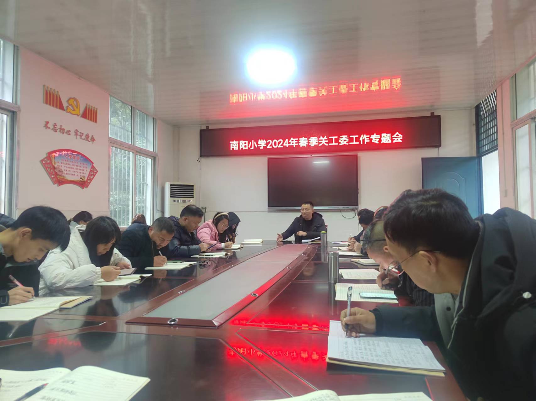 1710395543295966.jpg 409e016217bf122129ed8b30e57efc1.jpg