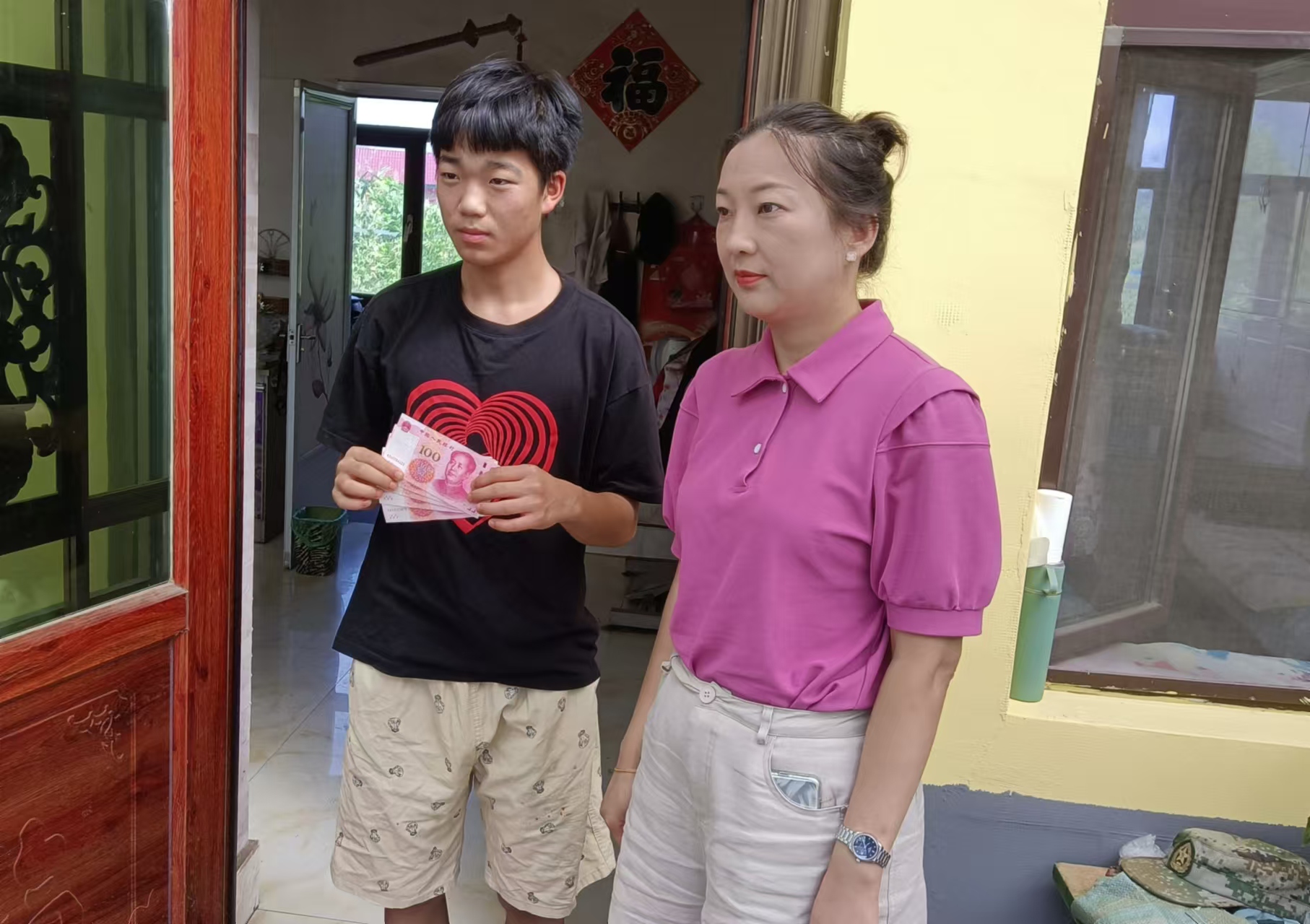 1724399688629336.jpg 2.jpg