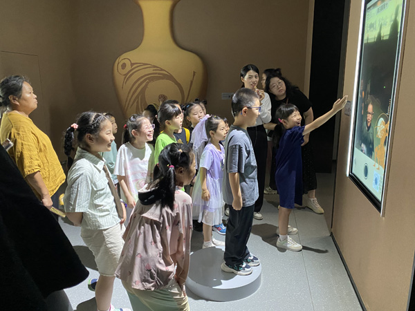 1724913448797885.jpg 小姚2=2.jpg