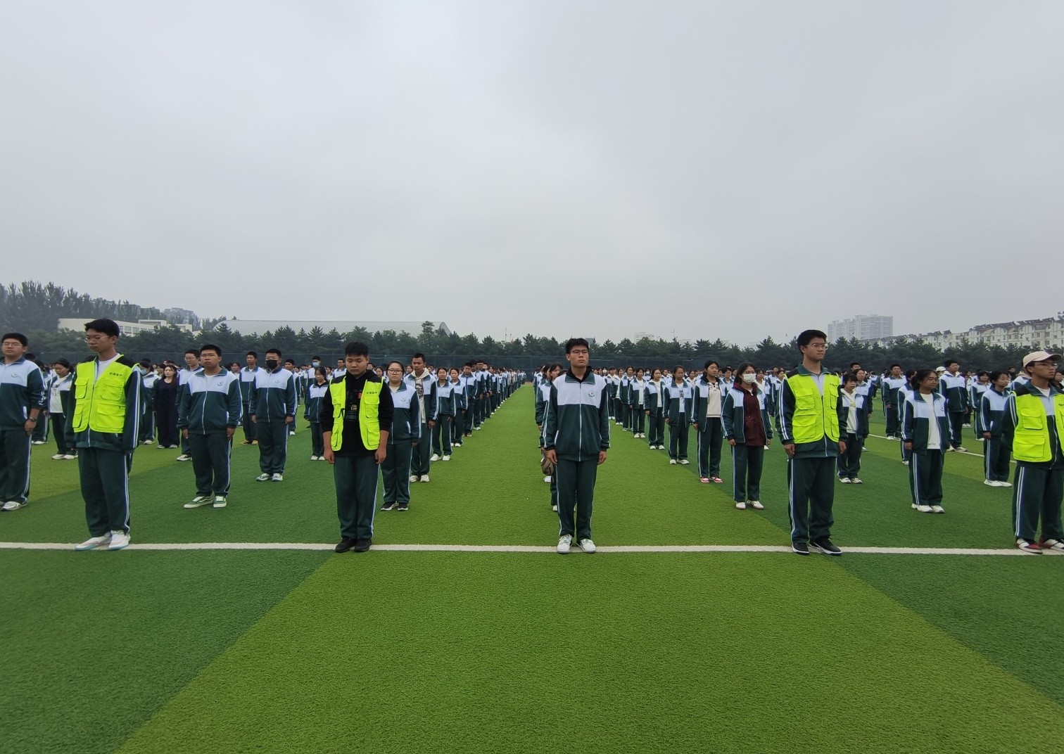 1726732589641779.jpg 元寶山區(qū)平煤高中國關(guān)工委9.18紀(jì)念活動照8pg_副本.jpg