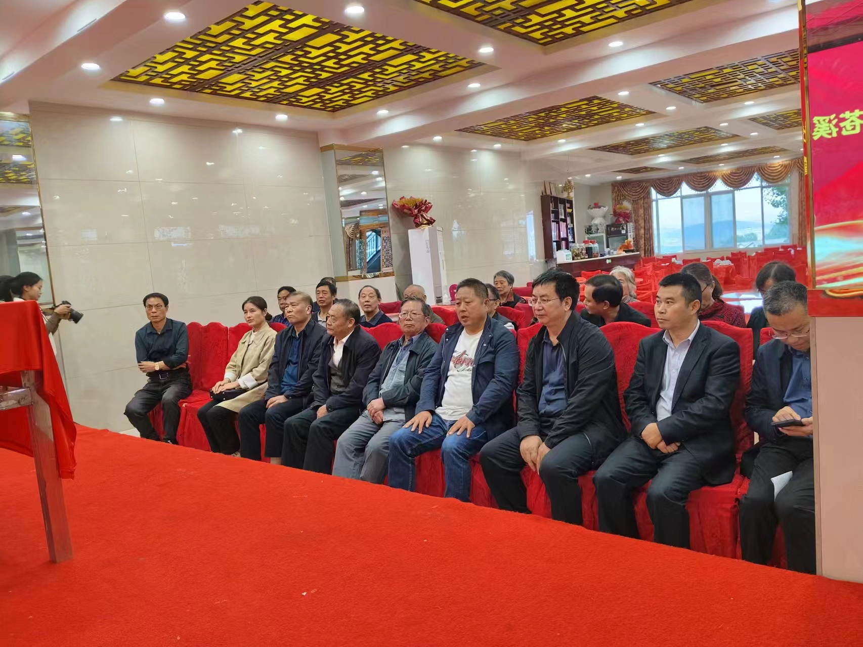 1728614417344371.jpg 城5.jpg