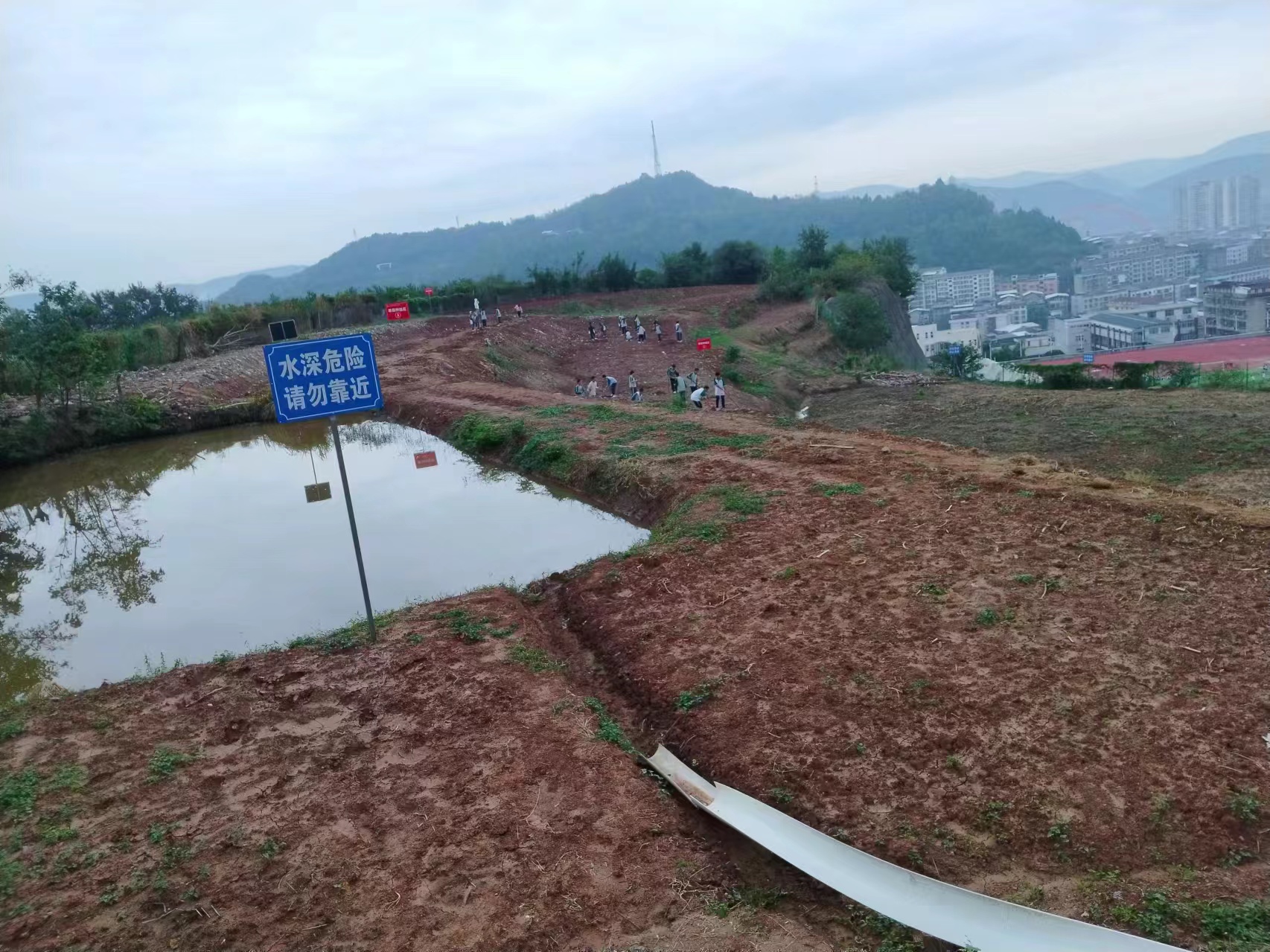 1728614738521671.jpg 城2.jpg