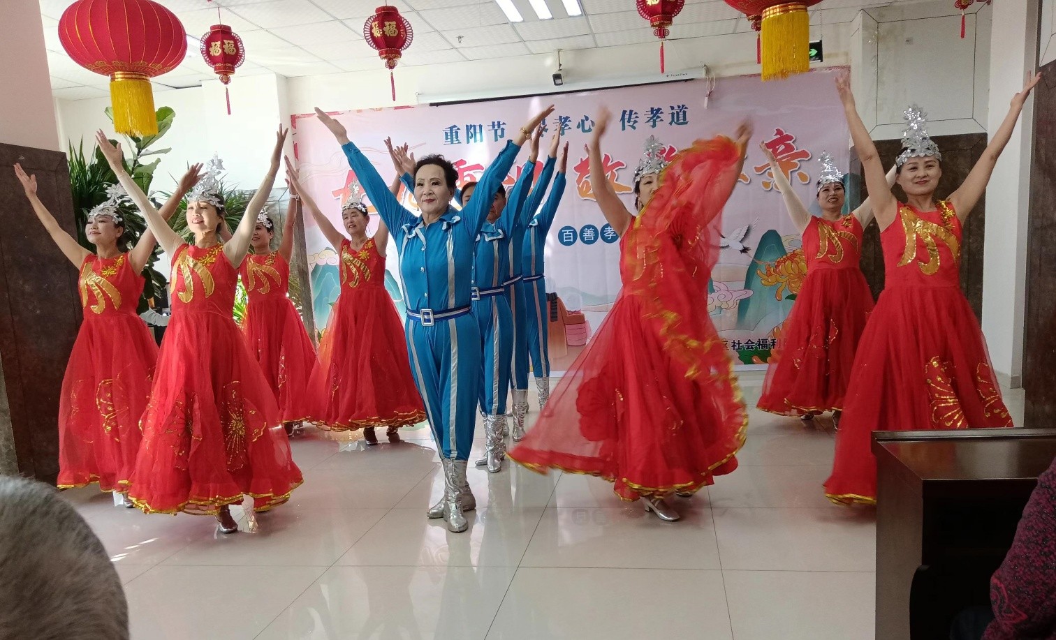 1728699229448134.jpg 元寶山區(qū)平莊城區(qū)街道星海社區(qū)關(guān)工委重陽節(jié)活動照片17jpg_副本.jpg