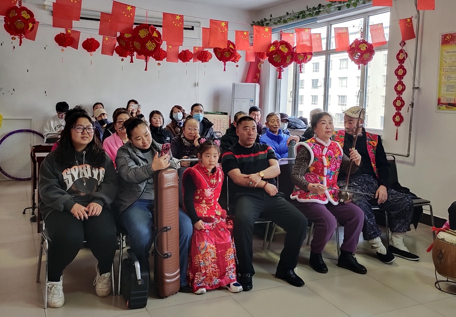 1739416605667049.jpg 元寶山區(qū)平莊城區(qū)街道旭日社區(qū)關(guān)工委元宵節(jié)活動照片29_副本.jpg