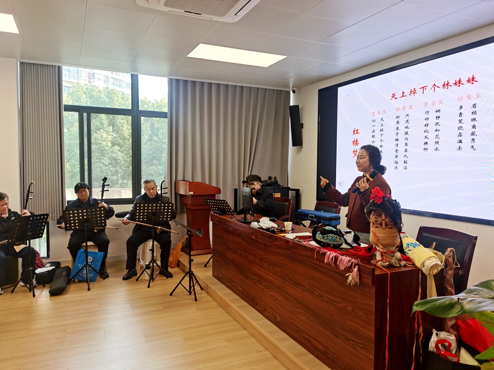 鎮(zhèn)海區(qū)崇正書院：校社聯(lián)動傳國粹 戲曲文化潤童心5_副本.jpg