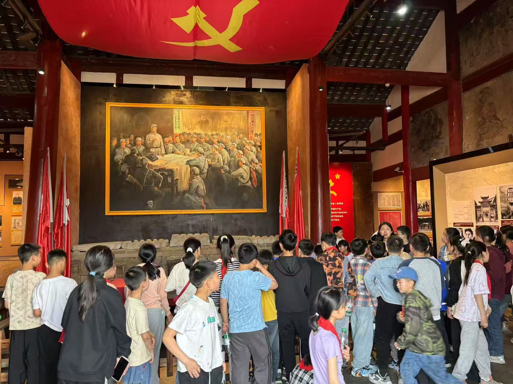 1744939274201317.jpg 4.jpg