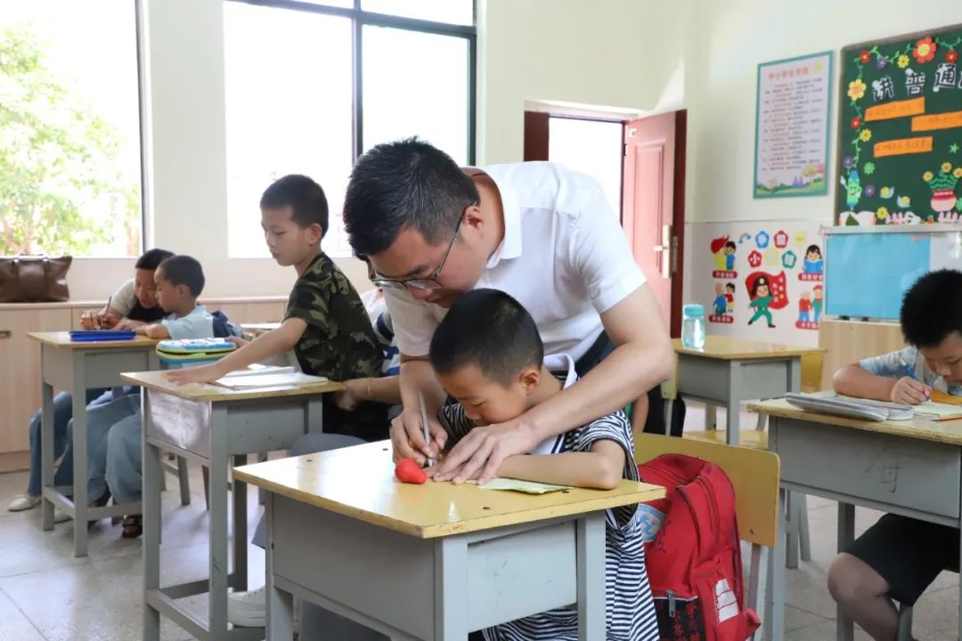 1747486431859878.jpg 62c86b82027a6972b7595c59ed7c9a42.jpg