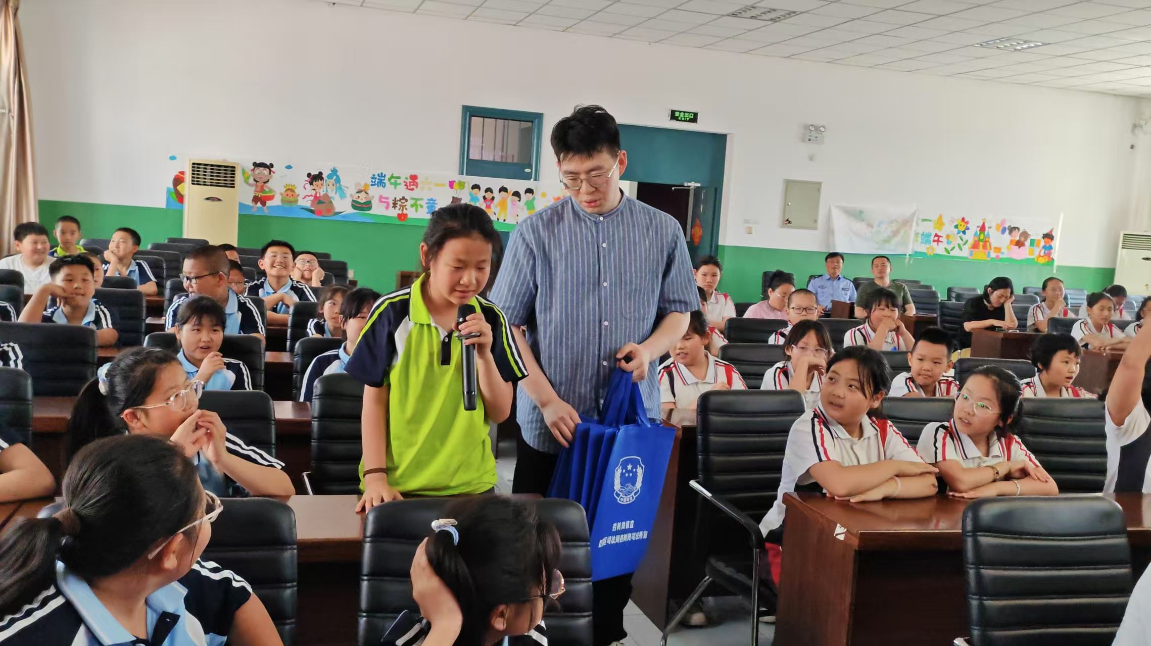 1750060165134491.jpg 76c296e51f6aca6aff7dd97d106bf3d.jpg