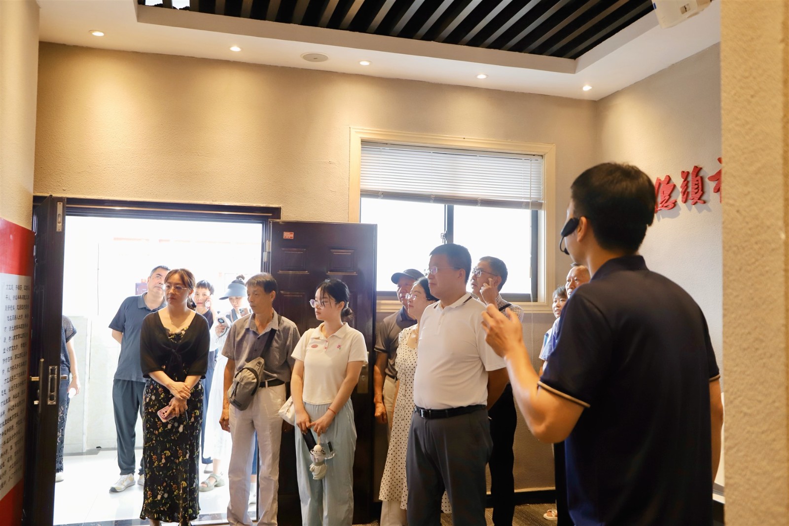 1751597483649188.jpg dafffc0f8f7d186c2b88d56c4668500_Jc.jpg