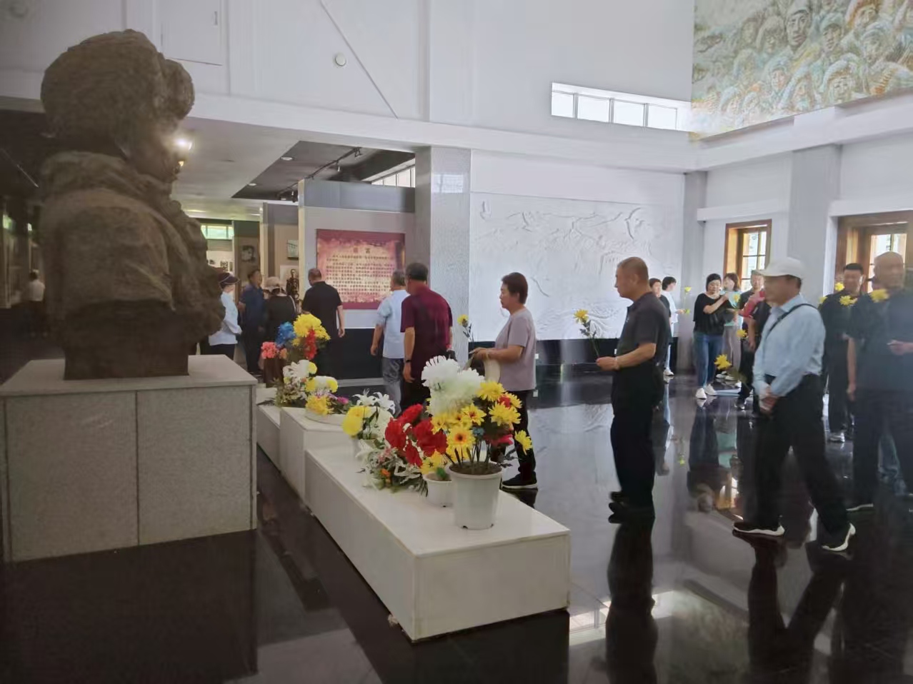 1752103258379004.jpg 2564501d88ec7959184820647fef326.jpg