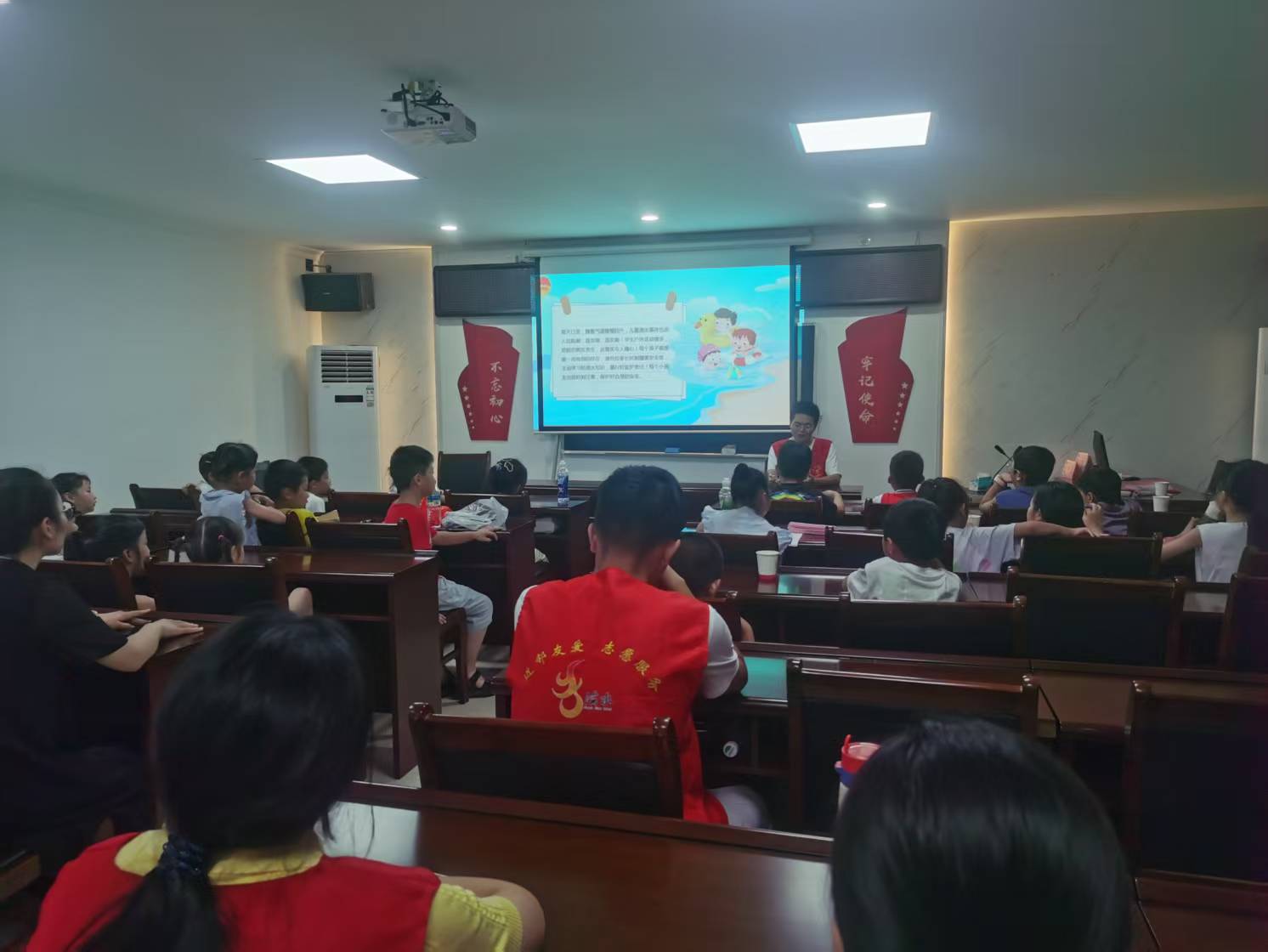 1753495121669928.jpg 1753495121669928.jpg