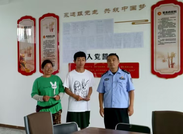 1754553648226871.jpg d822236c29d1adadc4f5fff6185fc62.jpg