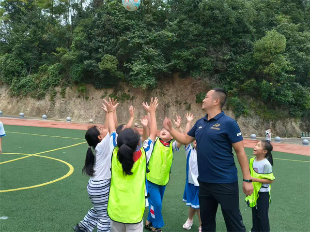 1757658527665954.jpg 3.jpg