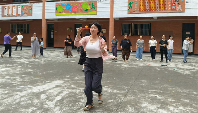 1758379632356565.jpg 2.jpg