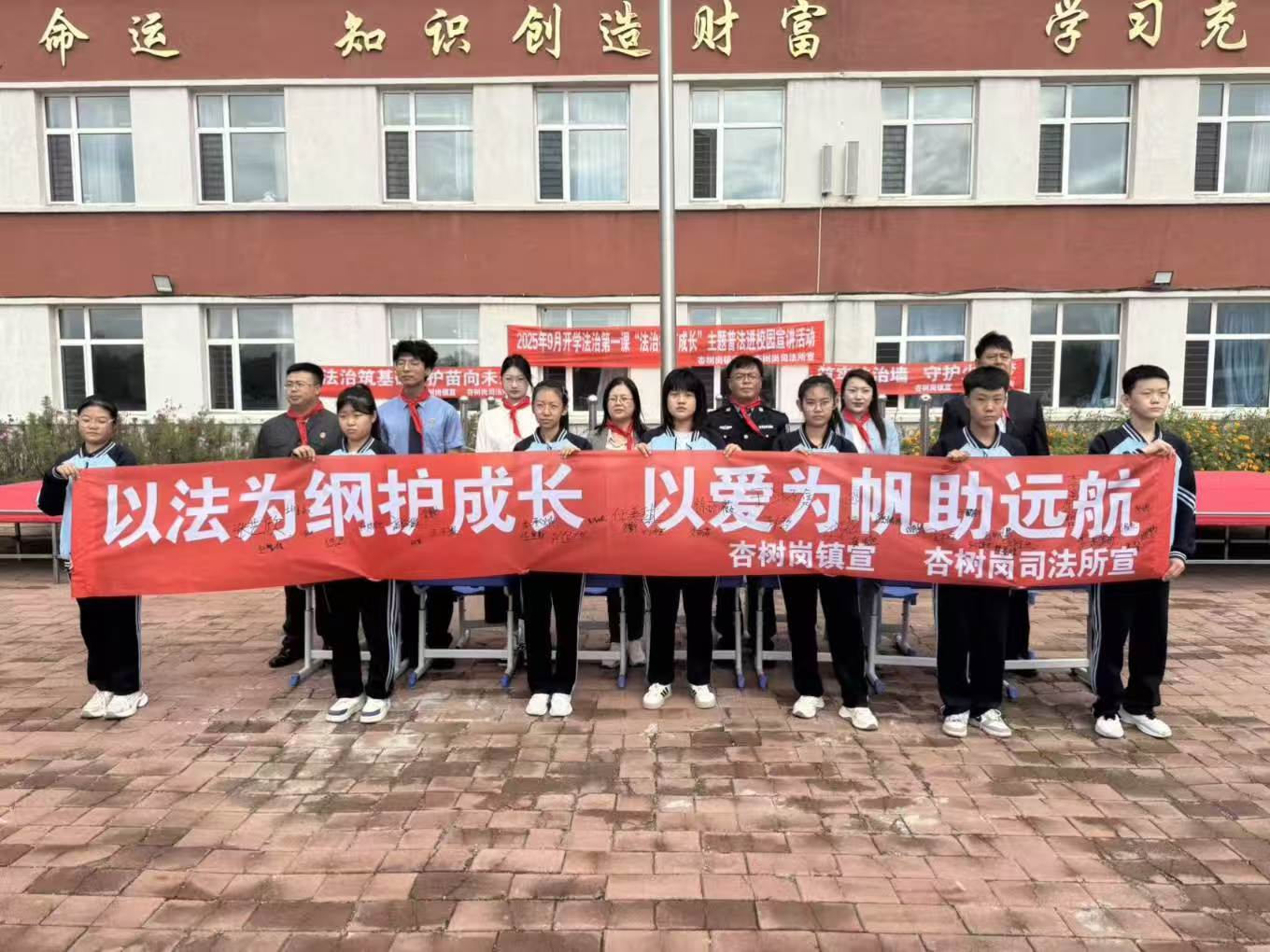 1758679551678630.jpg 0dbd479535455e7d6ca5edd83d65d75d.jpg