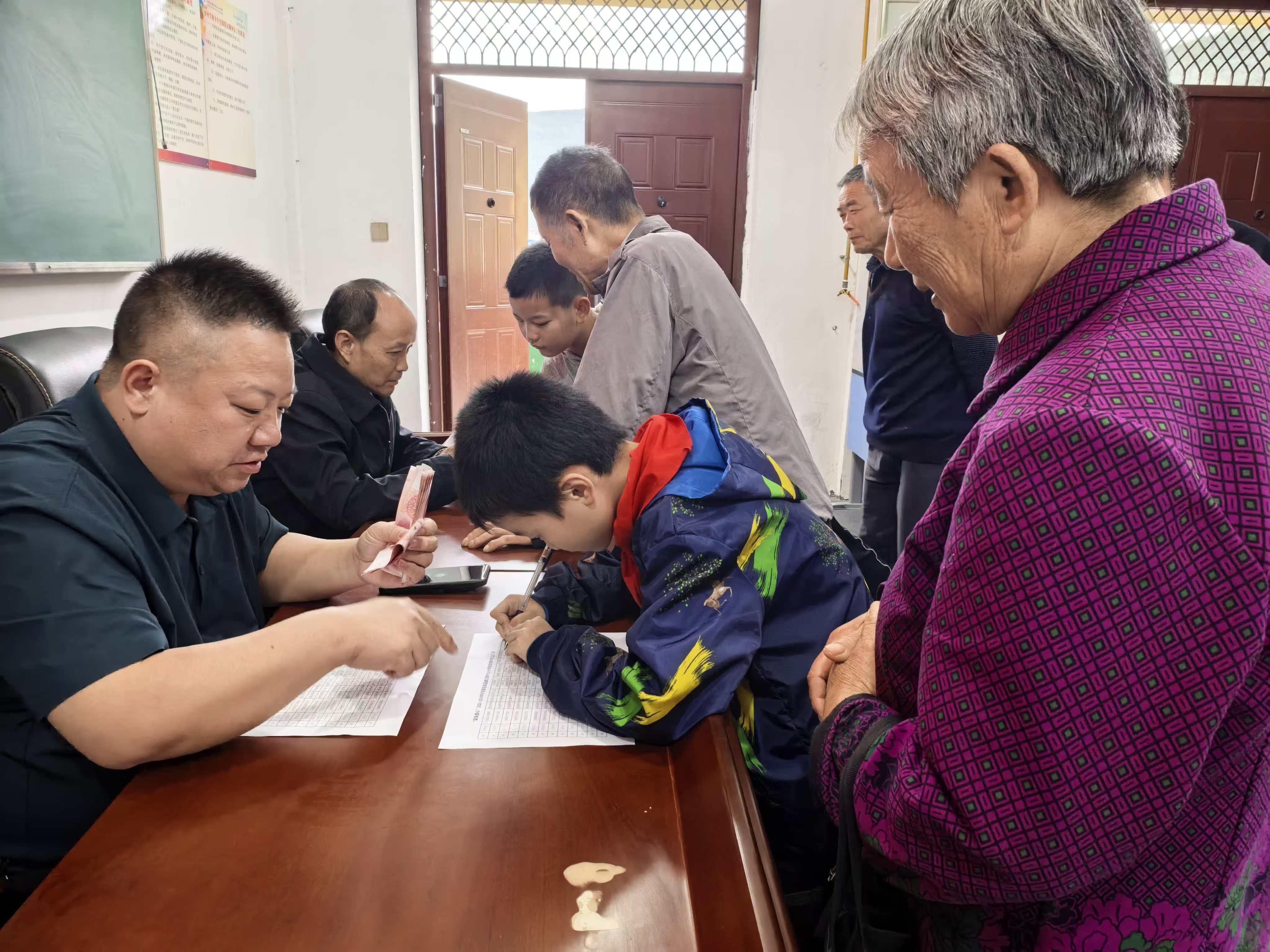 1760532569867310.jpg 59163841b6f36b5b4f1e04faf7324ac.jpg