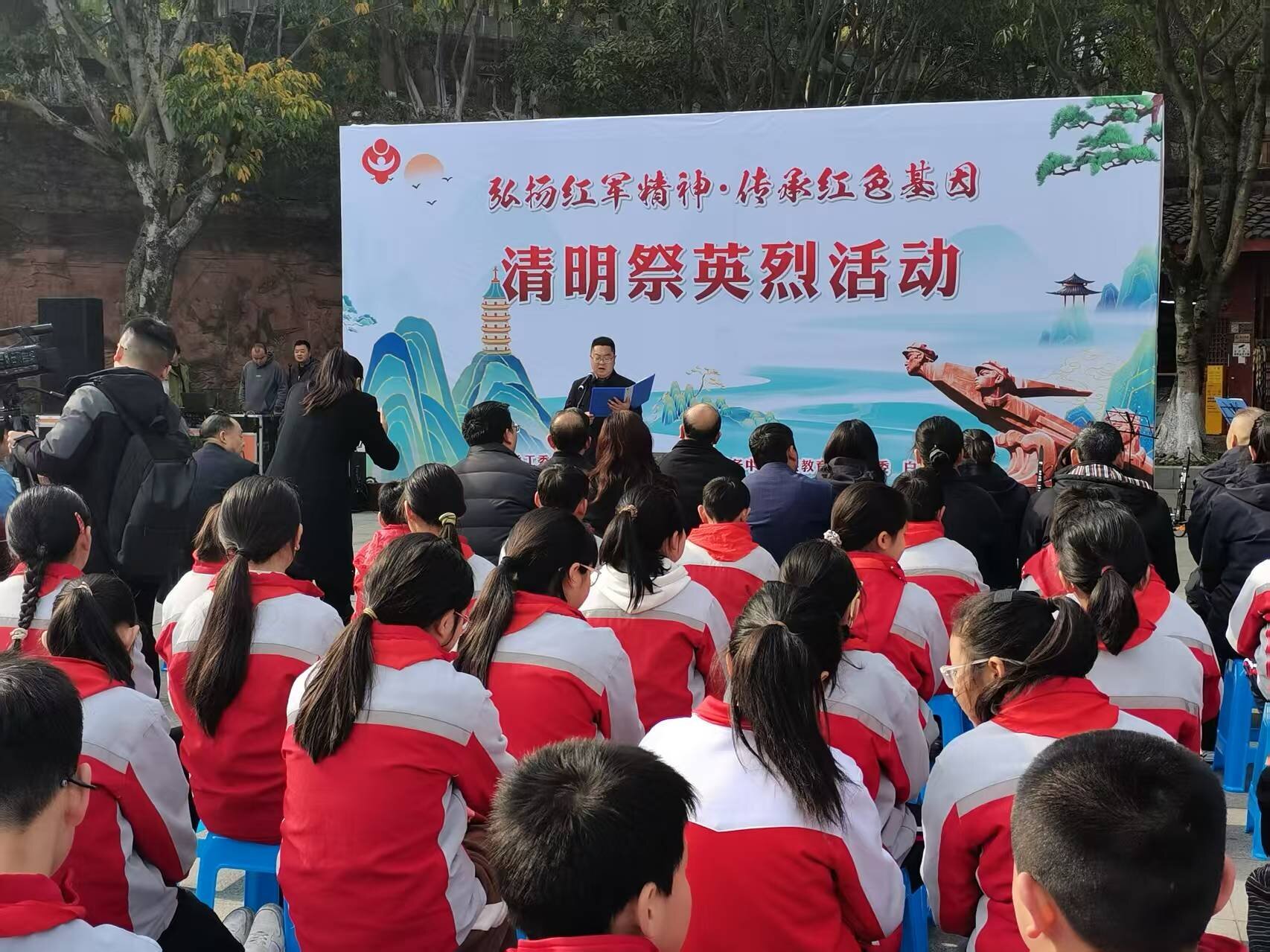 1760769705662403.jpg 紅8.jpg