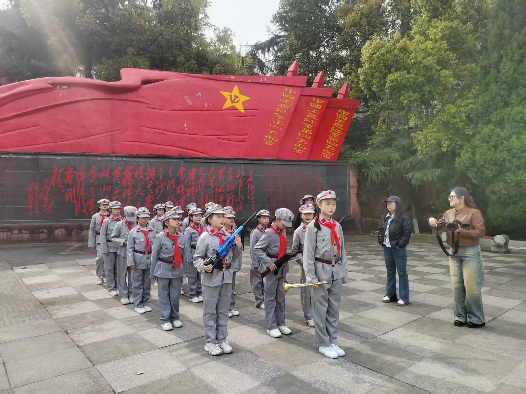 1760769994527019.jpg 紅5.jpg