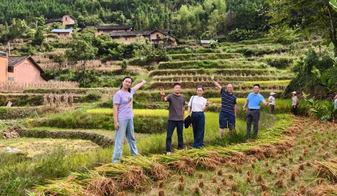 1760853234606066.jpg 退休黨支部04.jpg