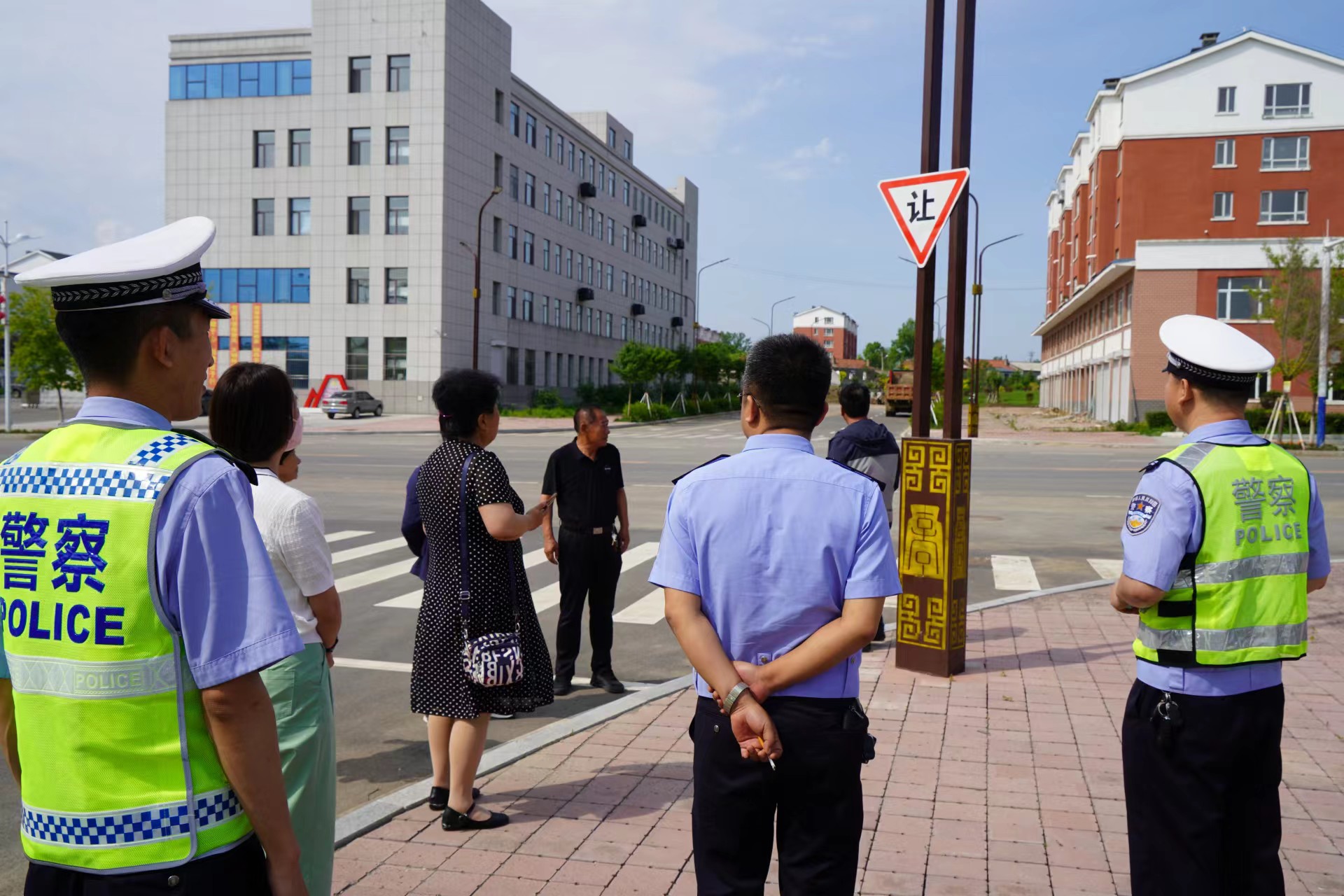 1762312064797399.jpg 75ee1e87b5333fc07cb14fcb5a9ea30.jpg