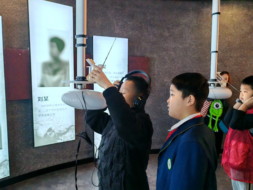 1764577029953744.jpg VR體驗(yàn)1.jpg