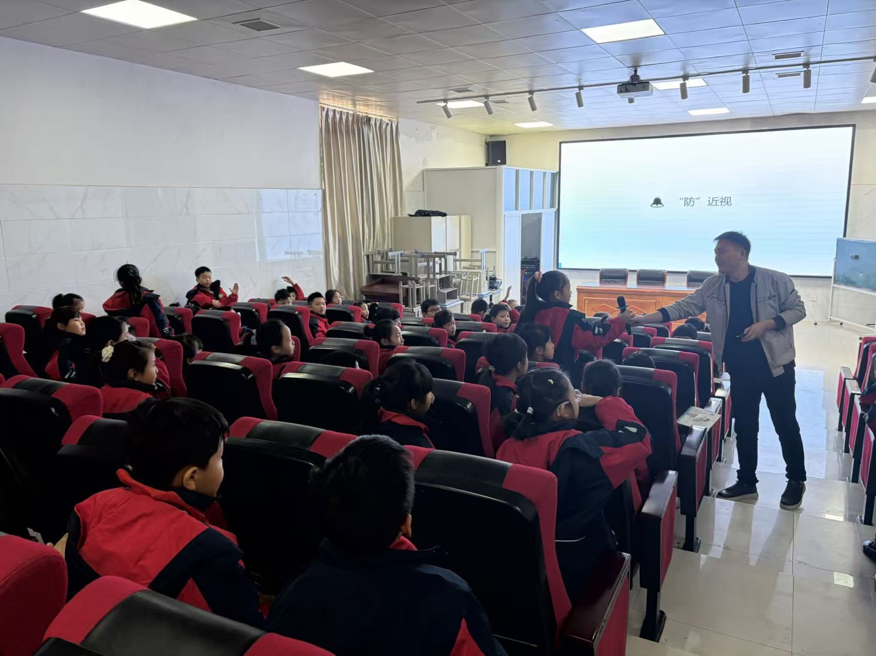 1764752062383448.jpg cc473d95bb6e5e38301d65fbb28fd207.jpg