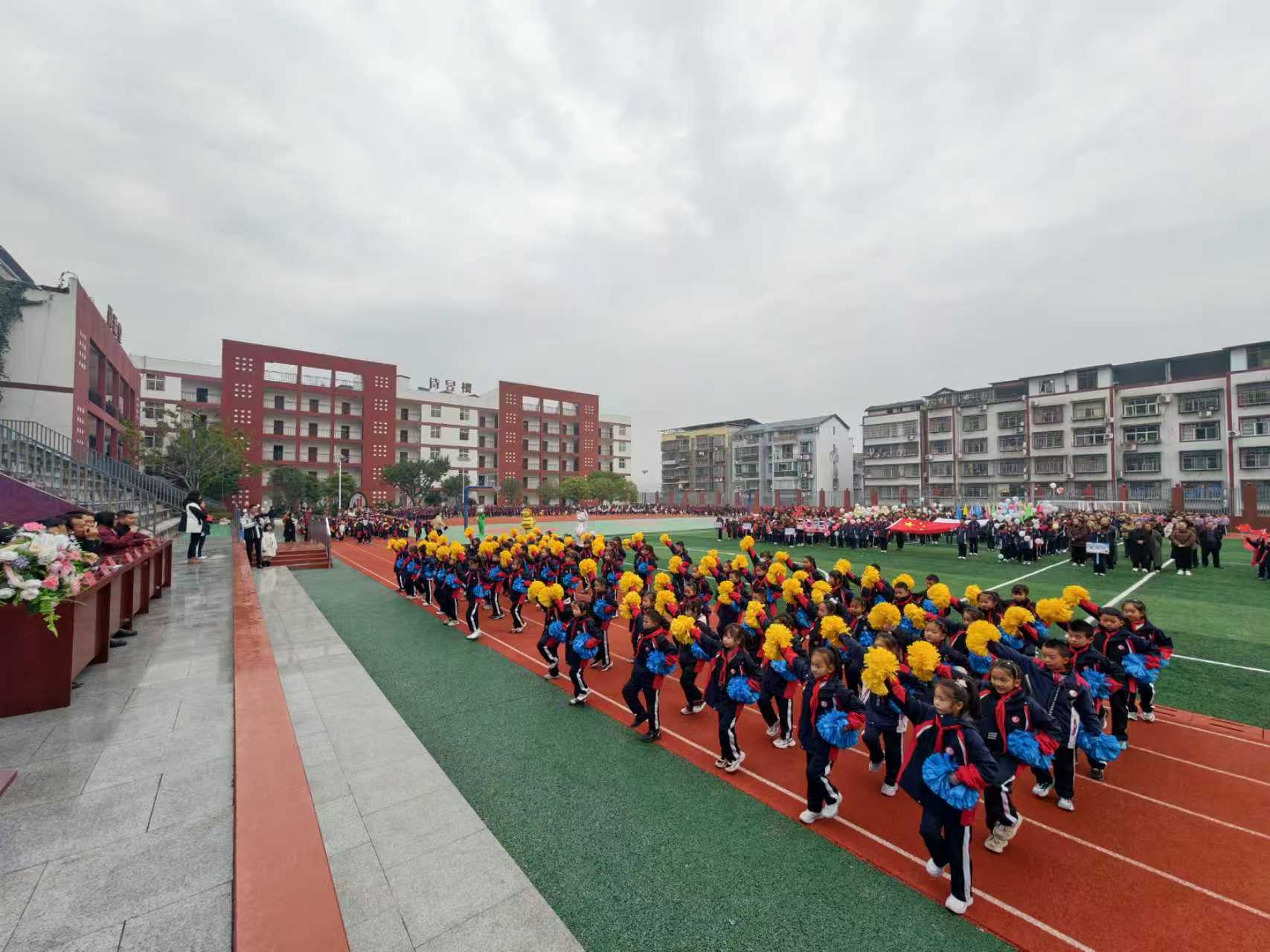 1766038198346605.jpg 5.jpg