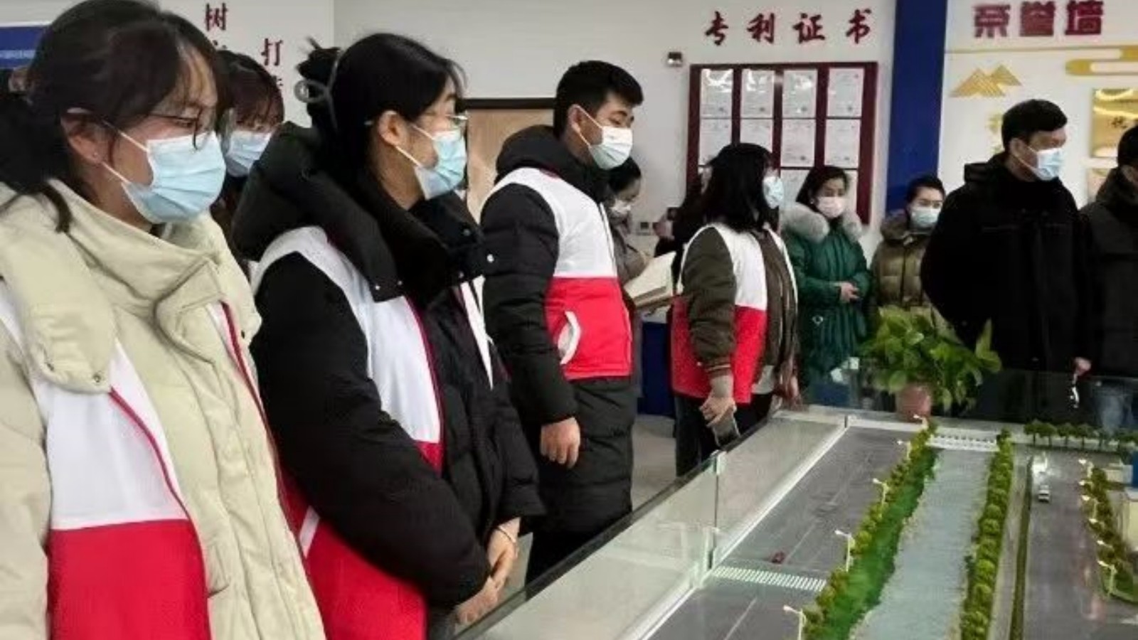 1768634911568642.jpg 02.jpg