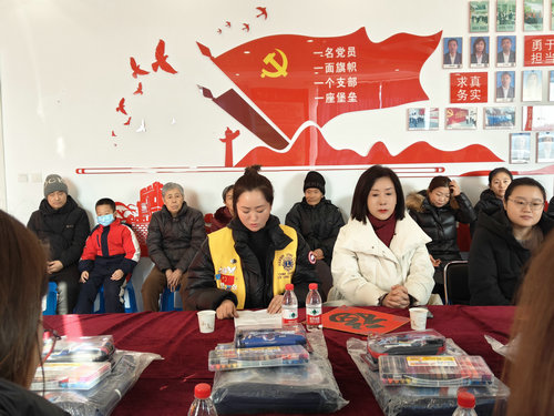 1769740071256031.jpg 華欣小學(xué)聯(lián)合獅子會開展慰問困境學(xué)生會活動3_副本.jpg