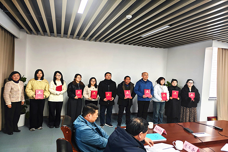 江蘇省南京市溧水區(qū)關(guān)工委召開關(guān)心下一代工作專題會議(3).jpg