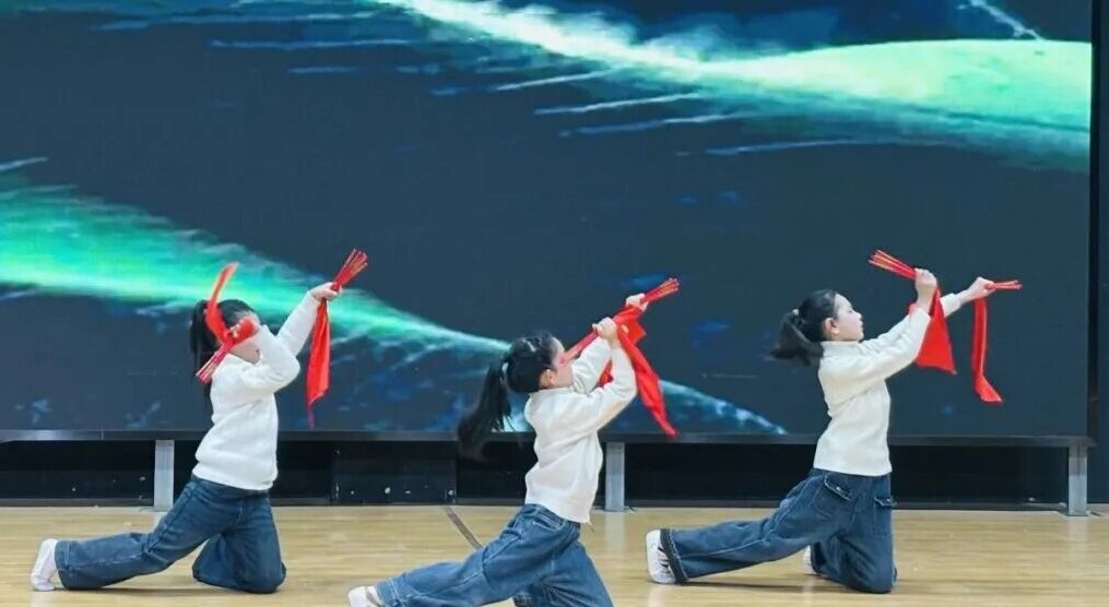 1769822082440246.jpg 泗城校舞賽5.jpg