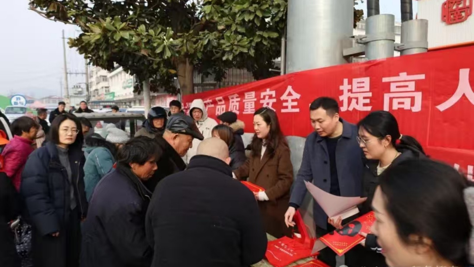 1770342844350177.jpg 01.jpg